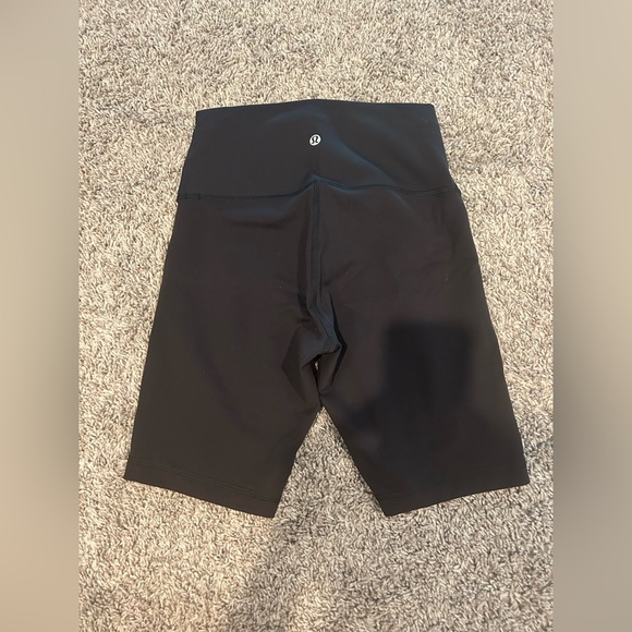 Lululemon Wunder Train High-Rise Short 8” Size 6 - Picture 2 of 12